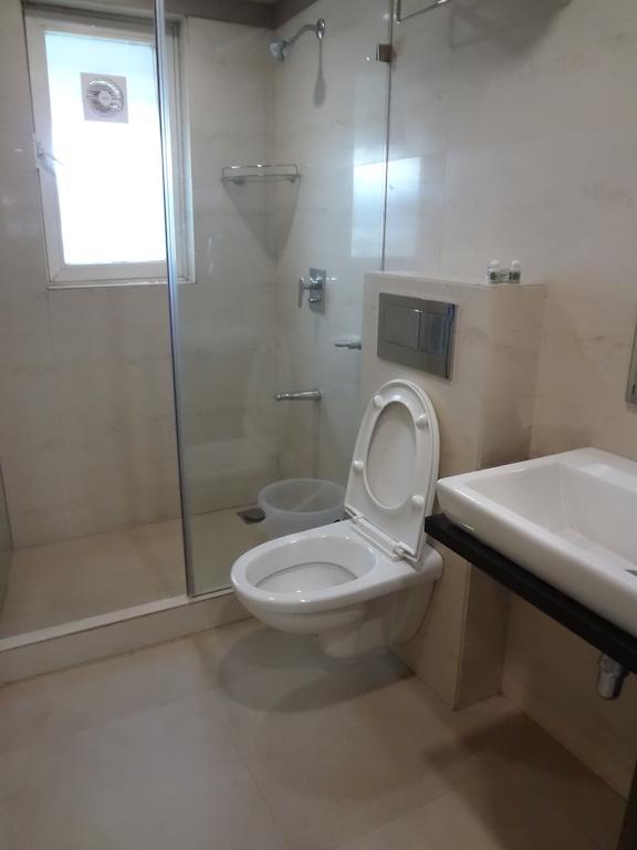 Fabhotel Imperial Residency