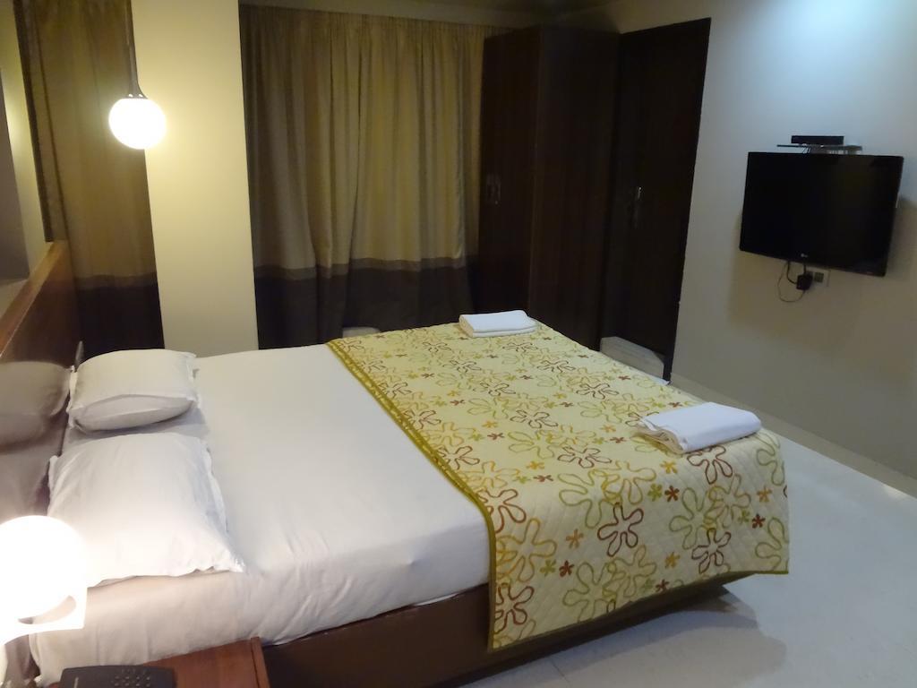 Fabhotel Imperial Residency Hotel 3*