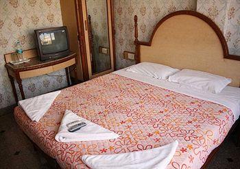 Fabhotel Imperial Residency Hotel