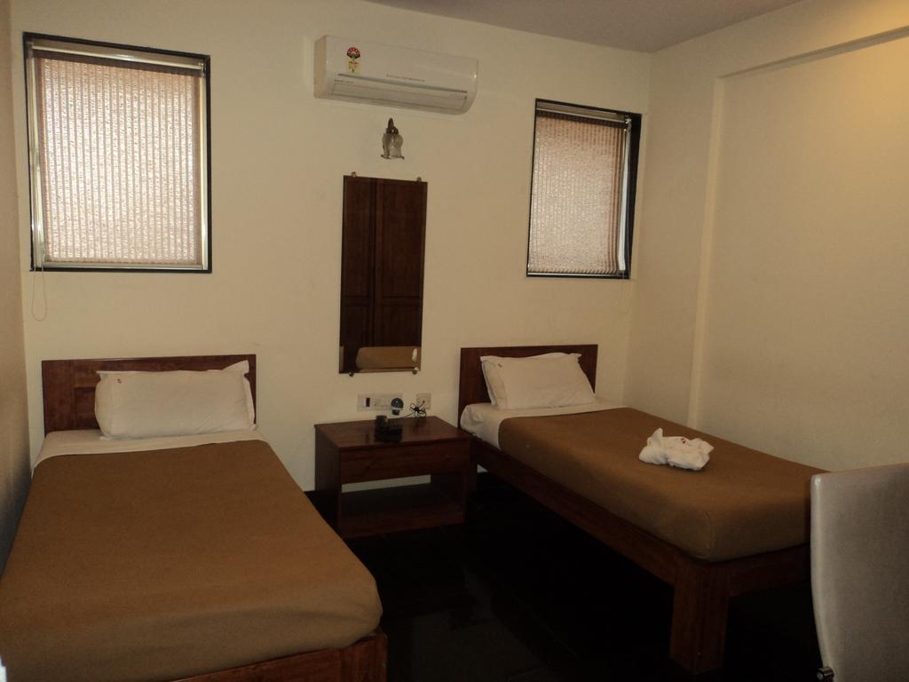 Hotel Q Deck 2*