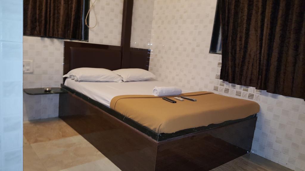 Hotel Al Mehraj Mumbai