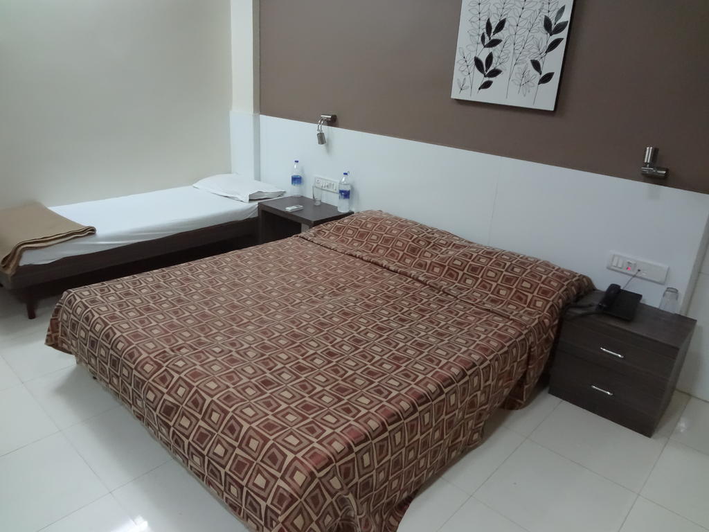 Hotel Samrat