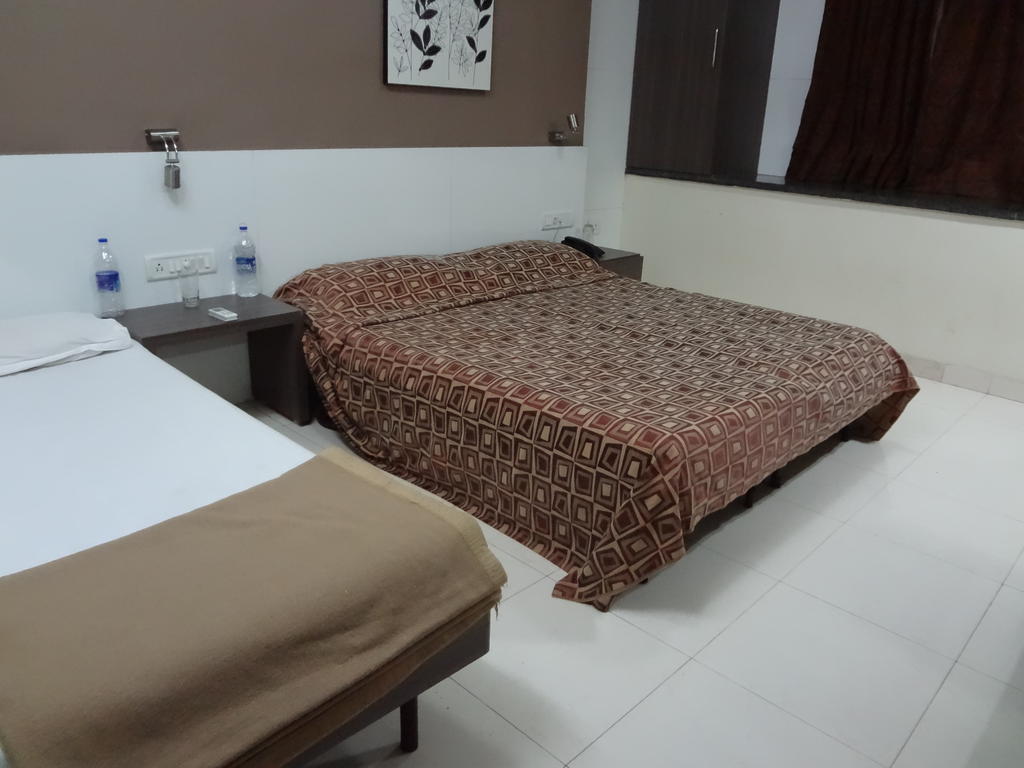 Hotel Samrat