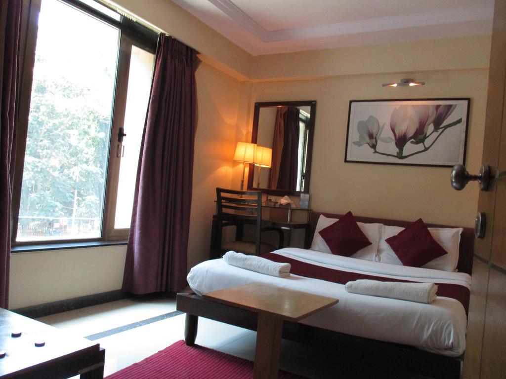 Hotel Sapna Marine Mumbai