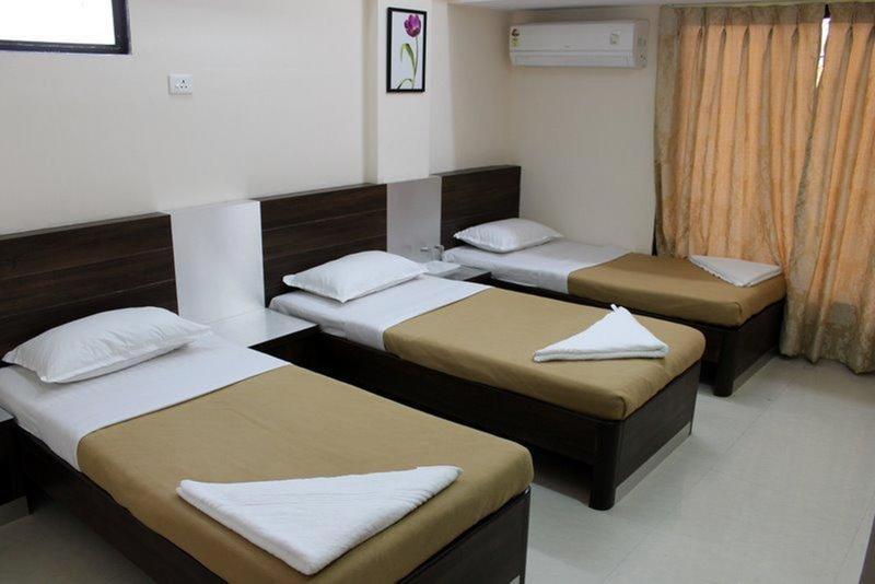 Hotel Daisy Residency 3*