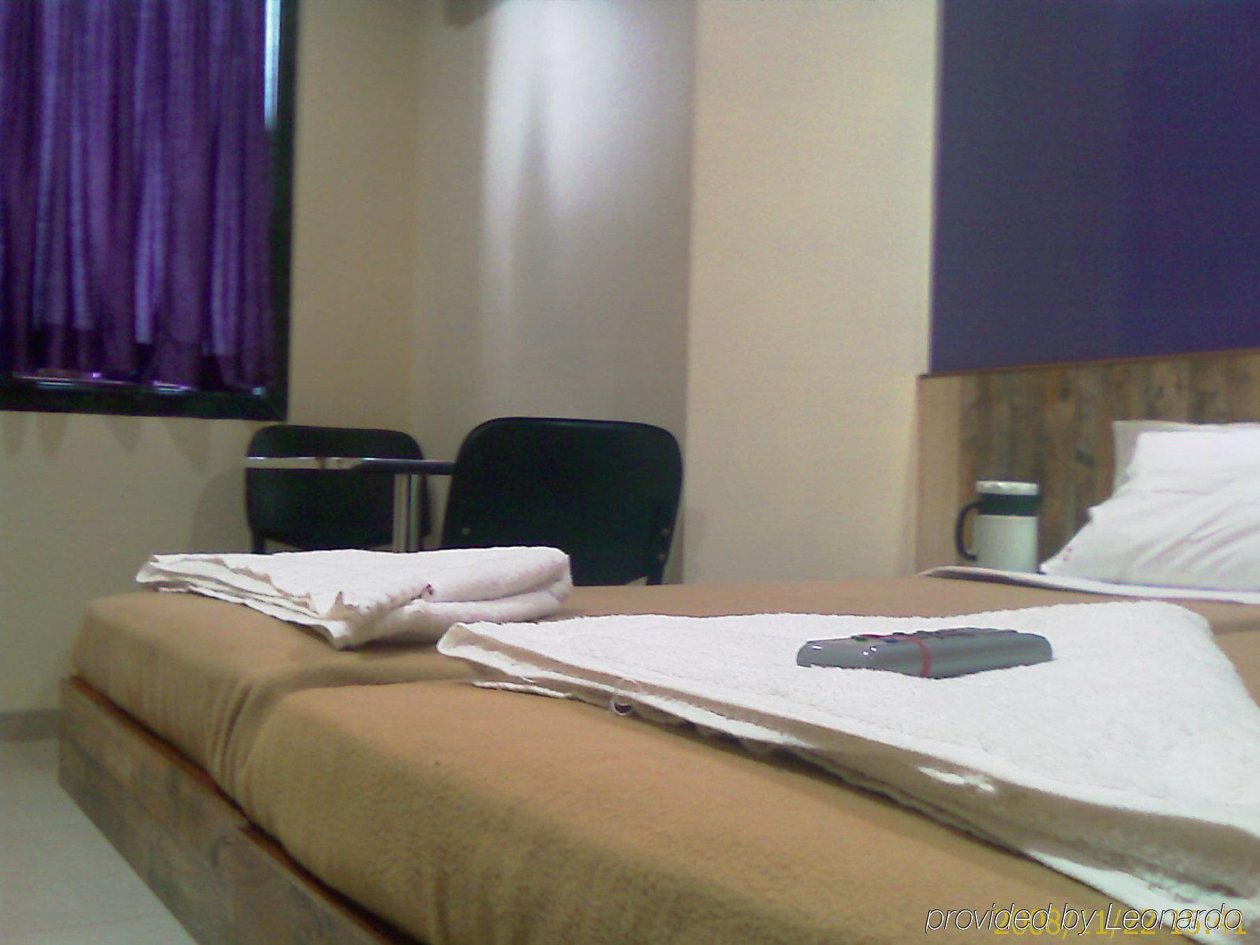 Hotel Fabhotel Galaxy