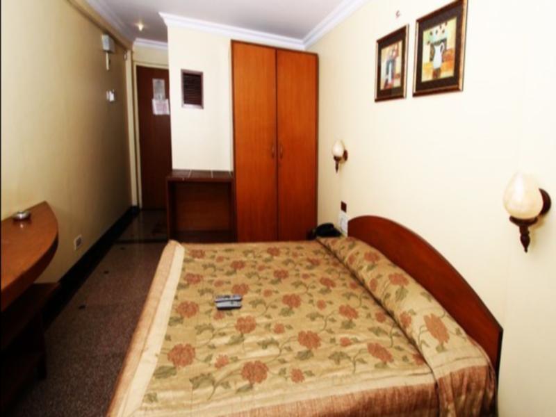 Highway Andheri East 3*