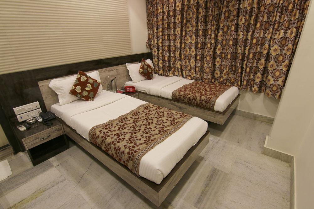 Oyo Andheri Station Hotel