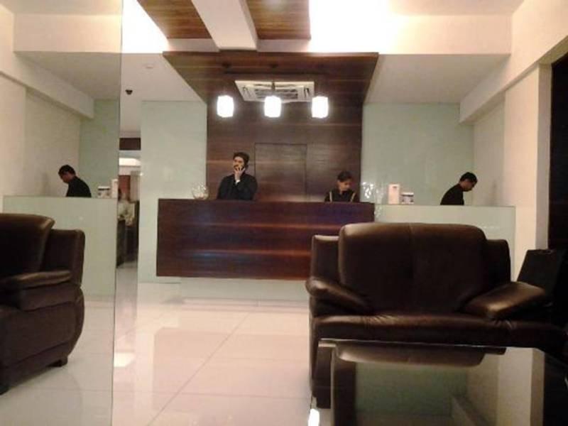 Nestor Hotel, Hotel