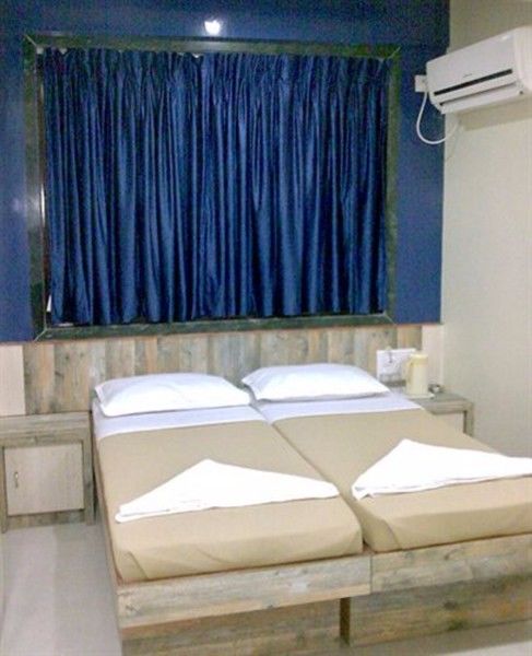 Hotel Fabhotel Galaxy