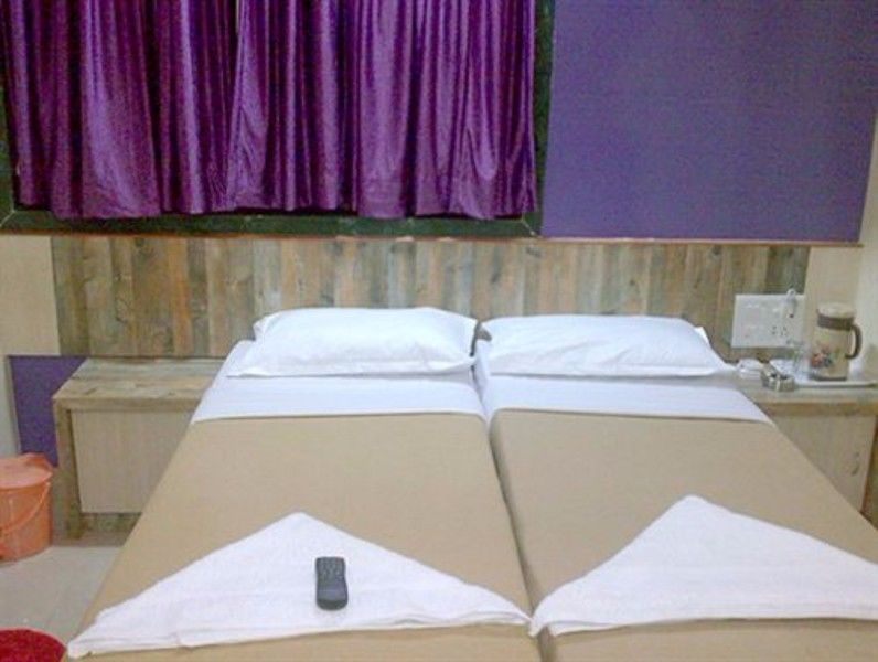 Hotel Fabhotel Galaxy Mumbai