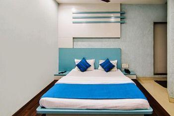 Zo Lal Baug Parel Hotel