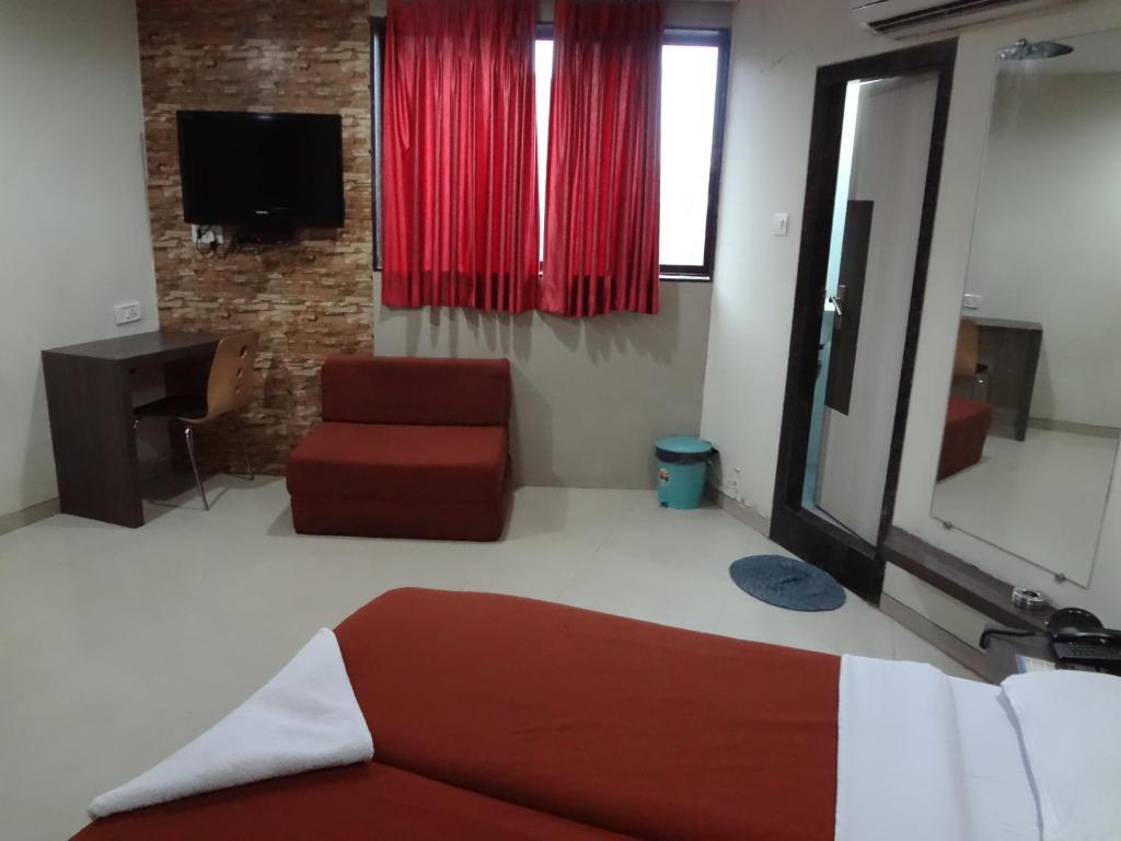 Hotel Crescent 2*