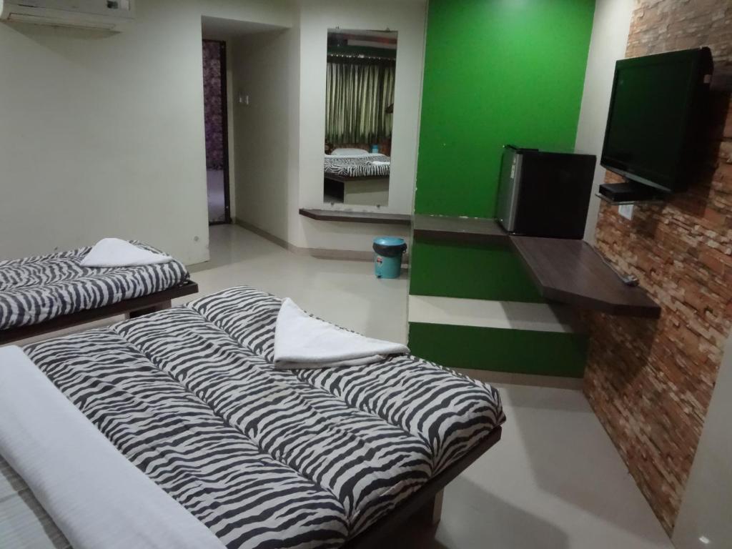 Hotel Crescent 2*