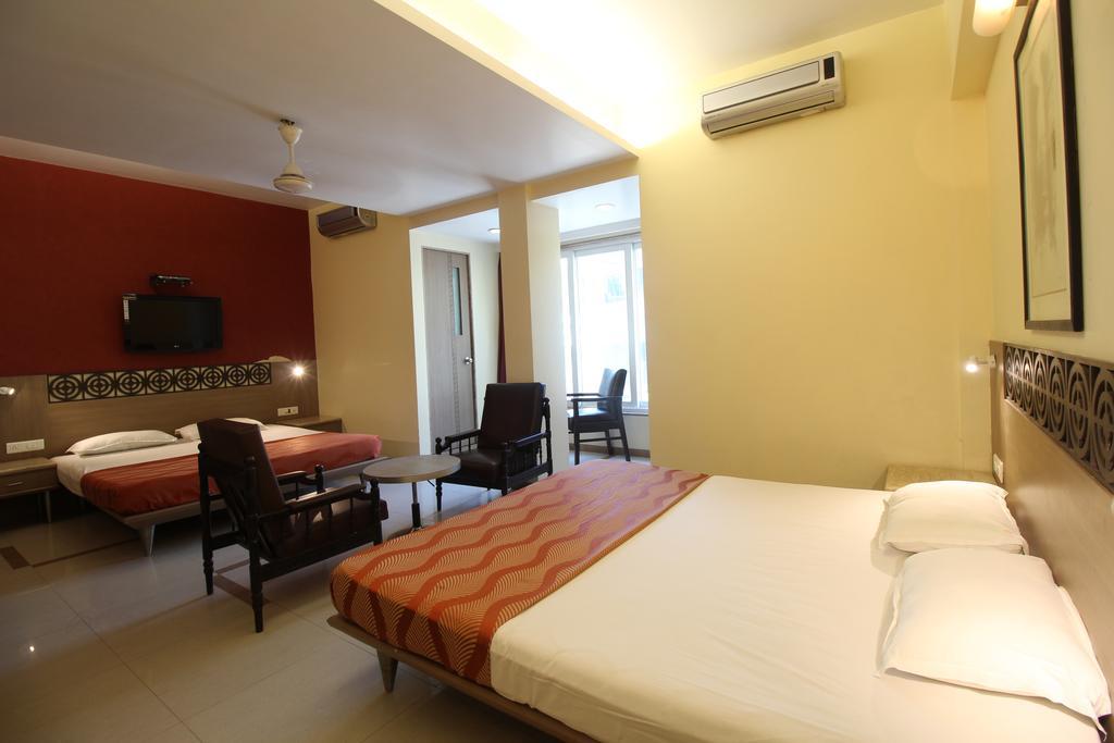 Hotel Samrat