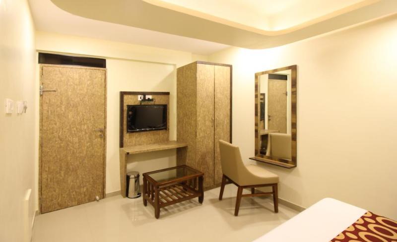 Hotel Fabhotel Golden Park Jogeshwari West 3*