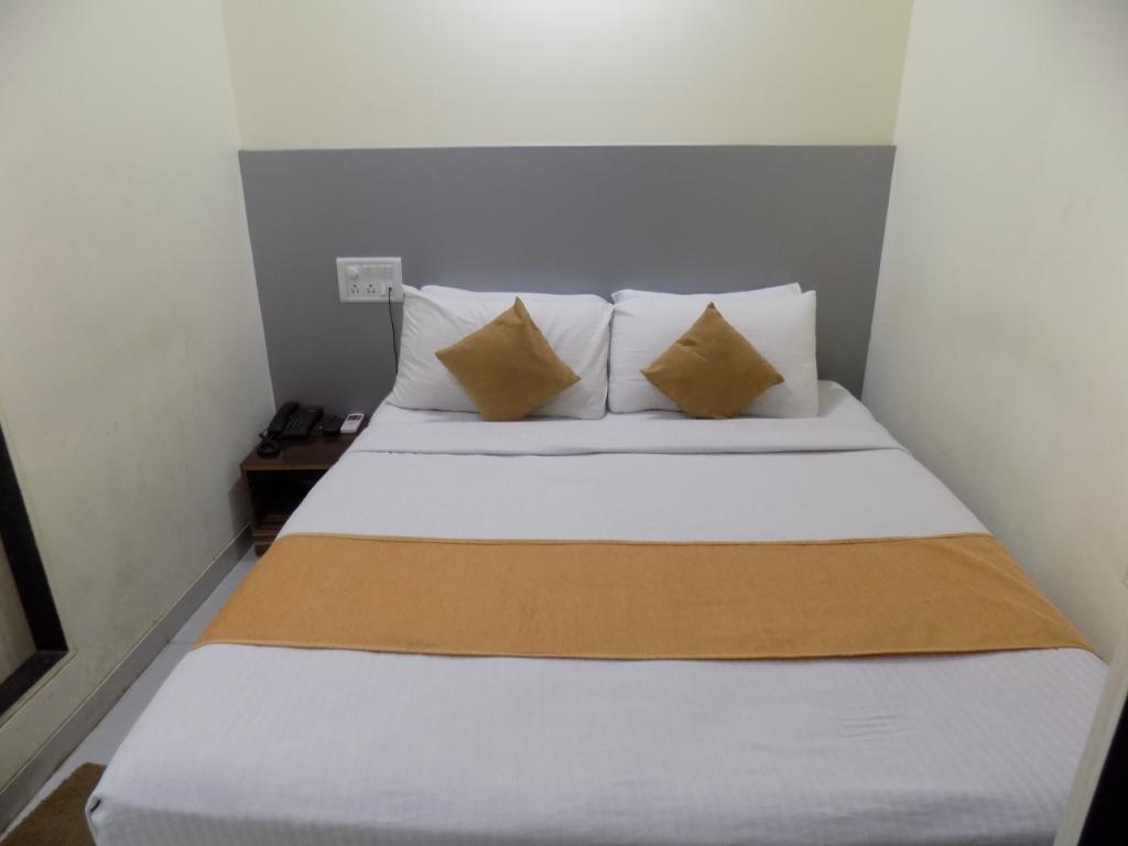 Maha Residency Bed & Breakfast