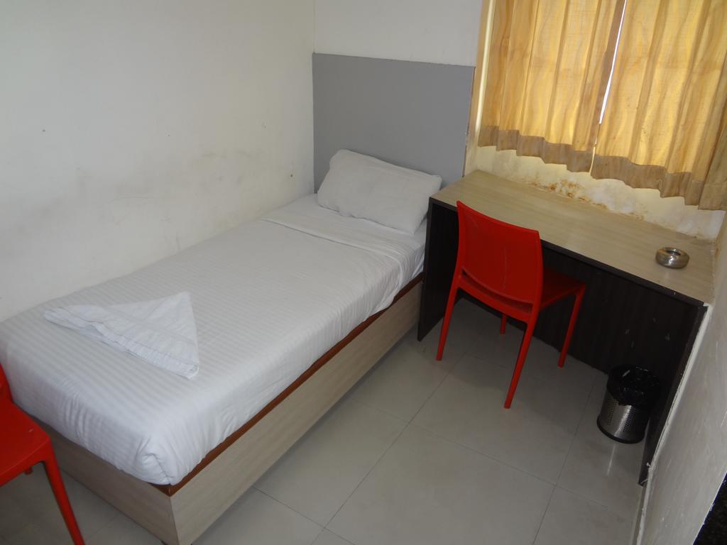 Kailash Park Boutique 2*