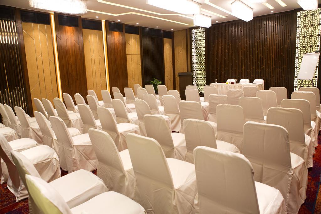 Fariyas , Colaba