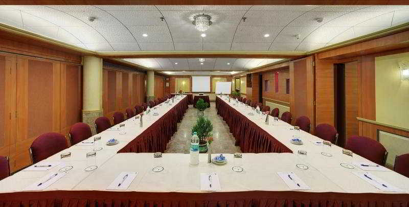 Hotel Regenta Place The Emerald Mumbai