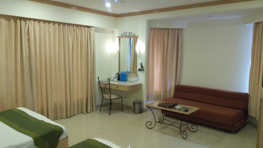 Garden Hotel 3*