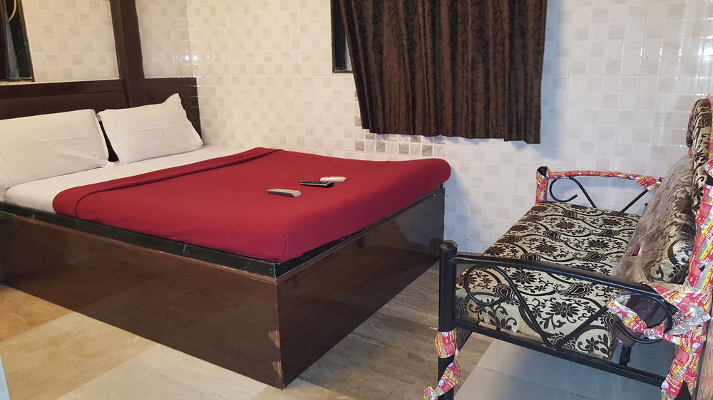 Hotel Al Mehraj Hotel