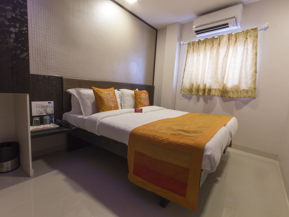Hotel Oyo 1088 Golden Sagar