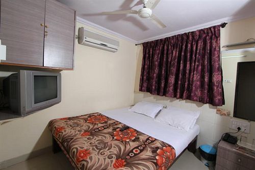 Sapphire Residency Guest house 2*