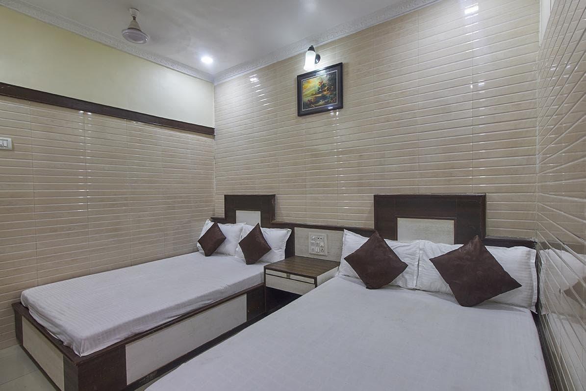 Plaza Guest house Mumbai