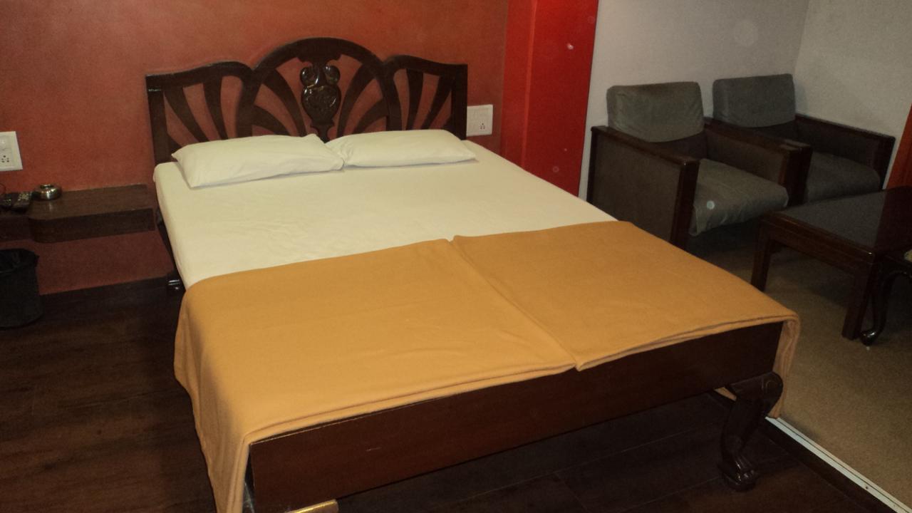 Hotel Benazeer 2*