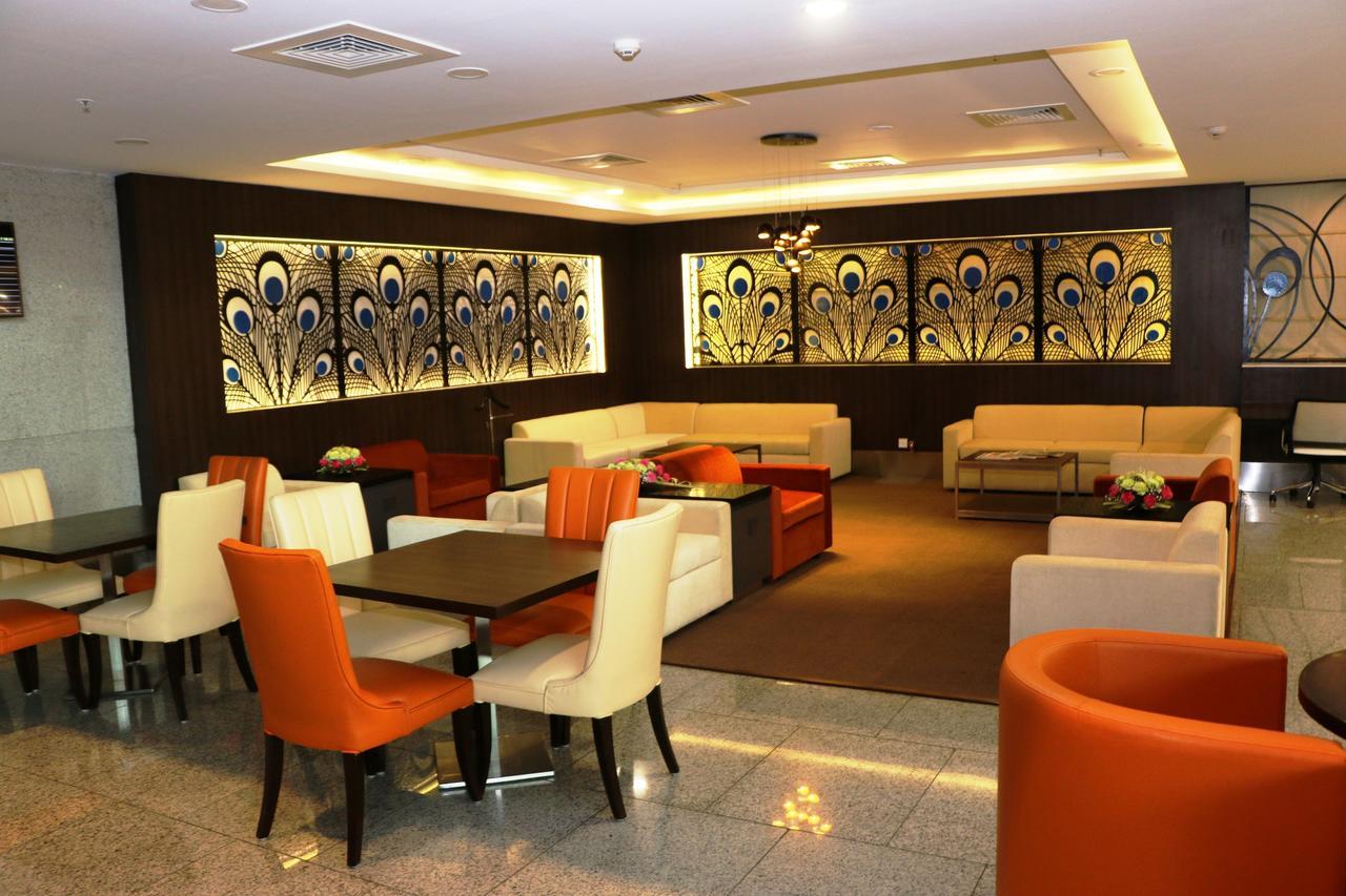 Aviserv Lounge Inn