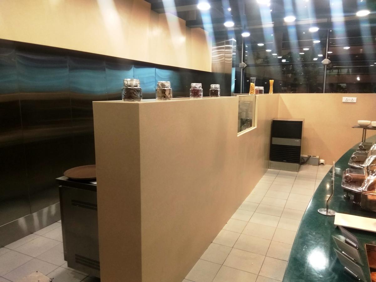 Aviserv Lounge Inn 4*