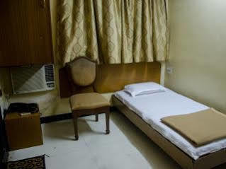 Hotel Highway Andheri East