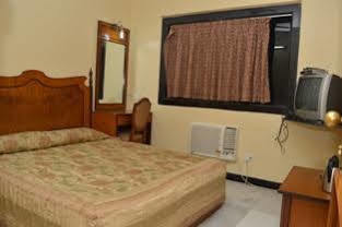 Hotel Highway Andheri East 3*