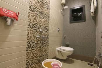Oyo Andheri Station Hotel