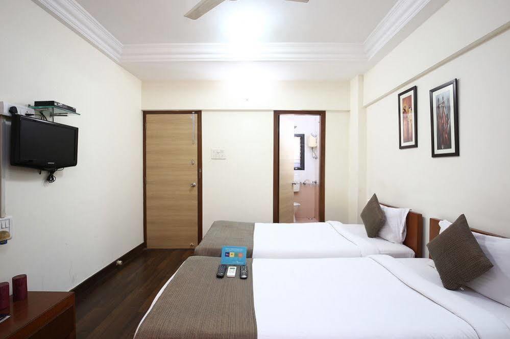 Oyo Domestic Airport 1 Hotel