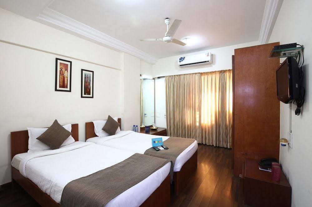 Hotel Oyo Domestic Airport 1