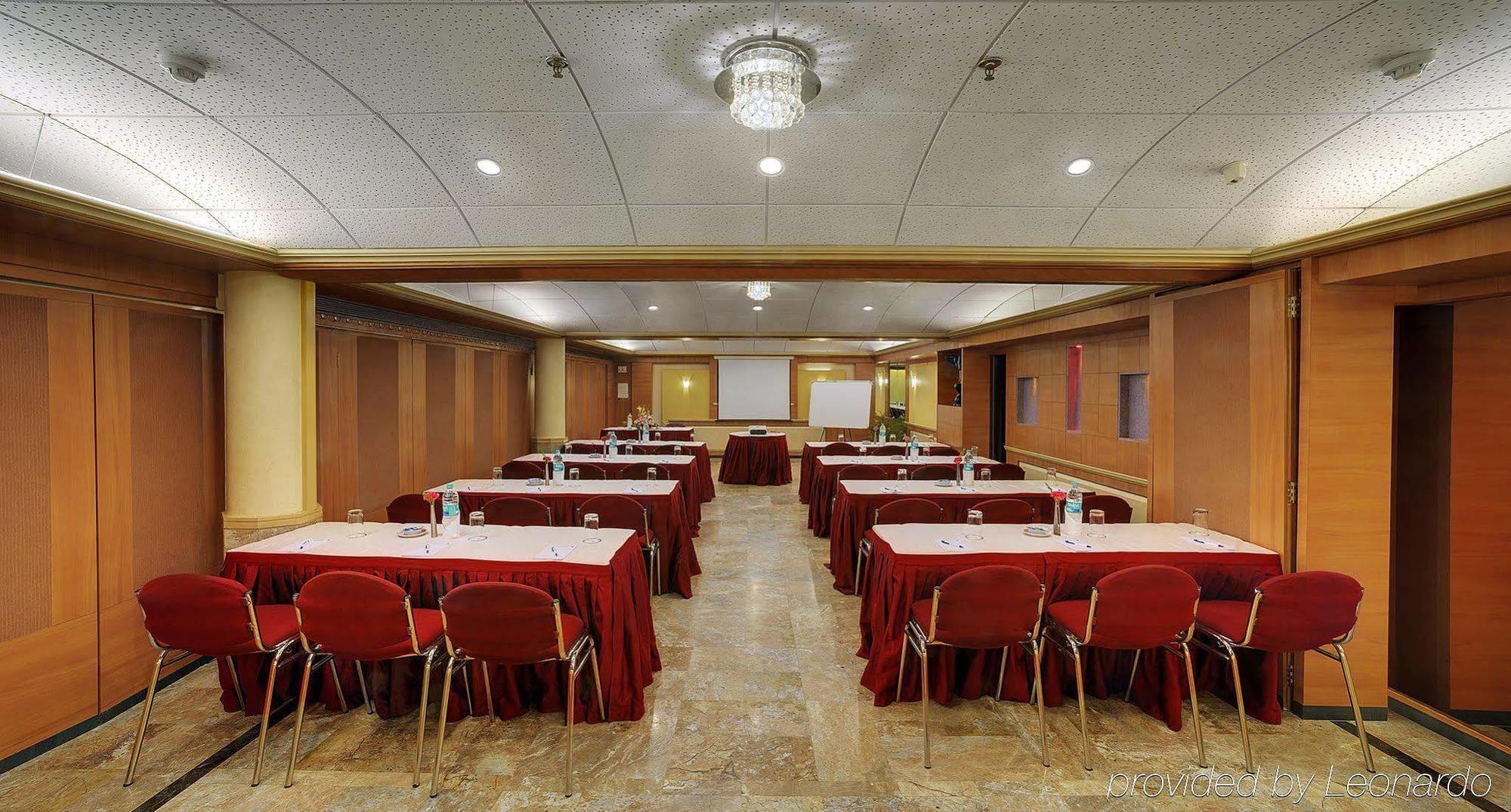 Hotel Regenta Place The Emerald Mumbai