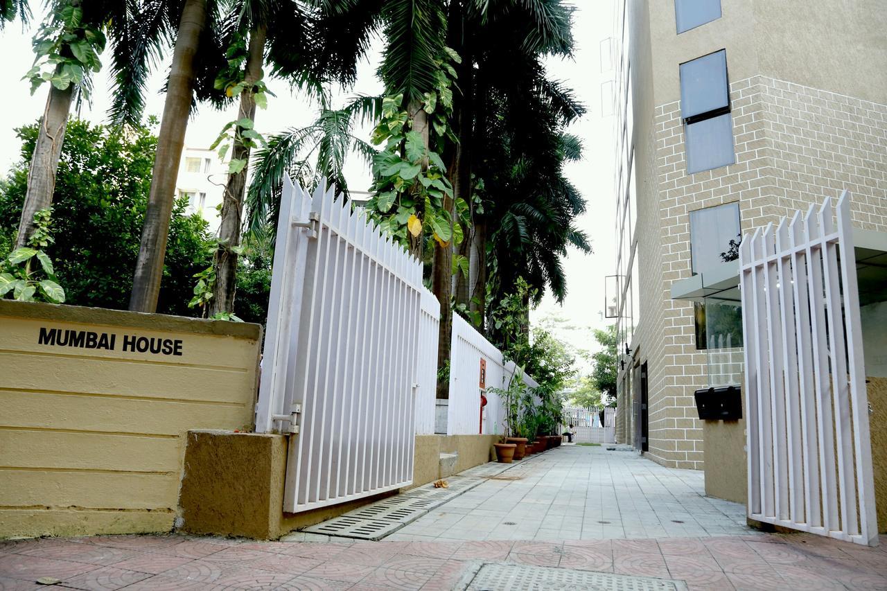 House Andheri East, Hotel