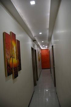 O Blue Pearl Residency Near Chhatrapati Shivaji International Airport Hotel