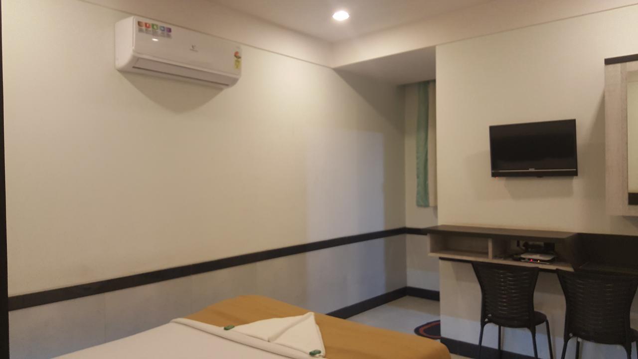 Hotel Shree Shlok Residency