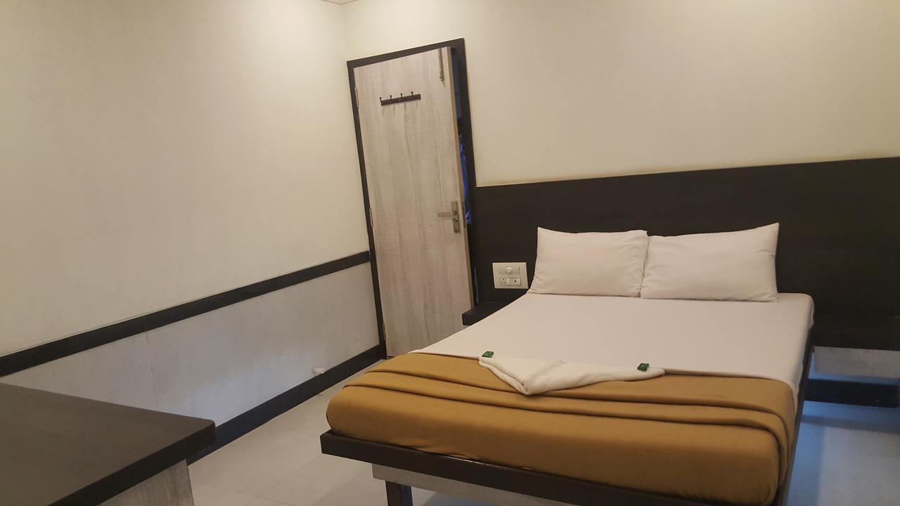 Hotel Shree Shlok Residency
