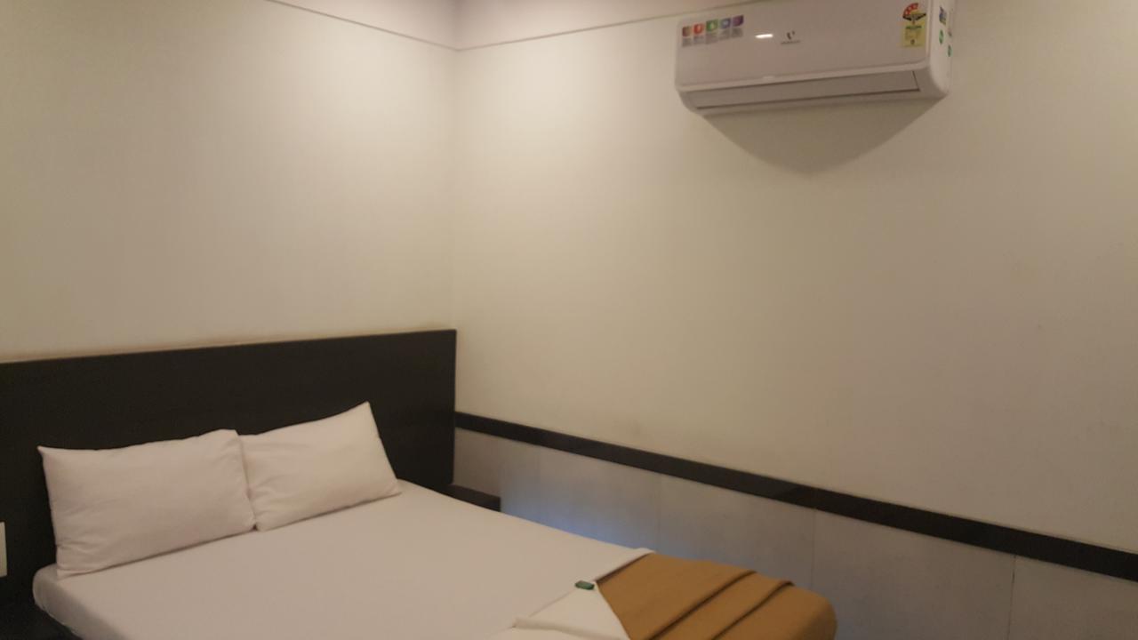 Hotel Shree Shlok Residency