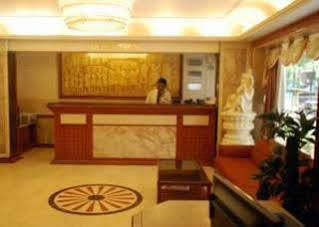 Suresha Hotel