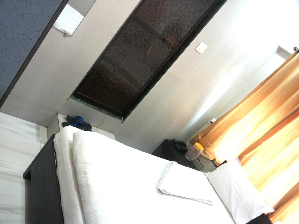 Hotel Holiday Inn 3* Mumbai