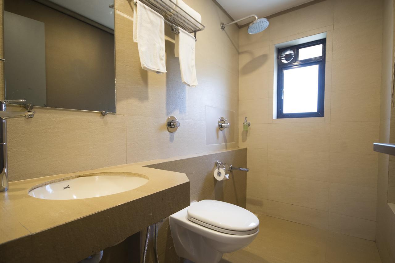 Hotel Oyo Townhouse 16 International Airport Mumbai