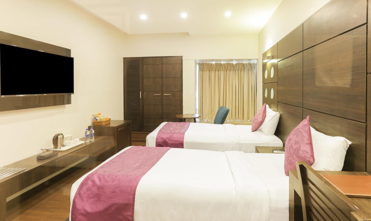 Metropolis 4*