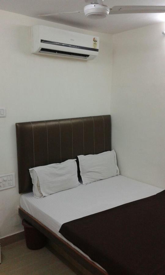 Guest house Janata Residency Mumbai