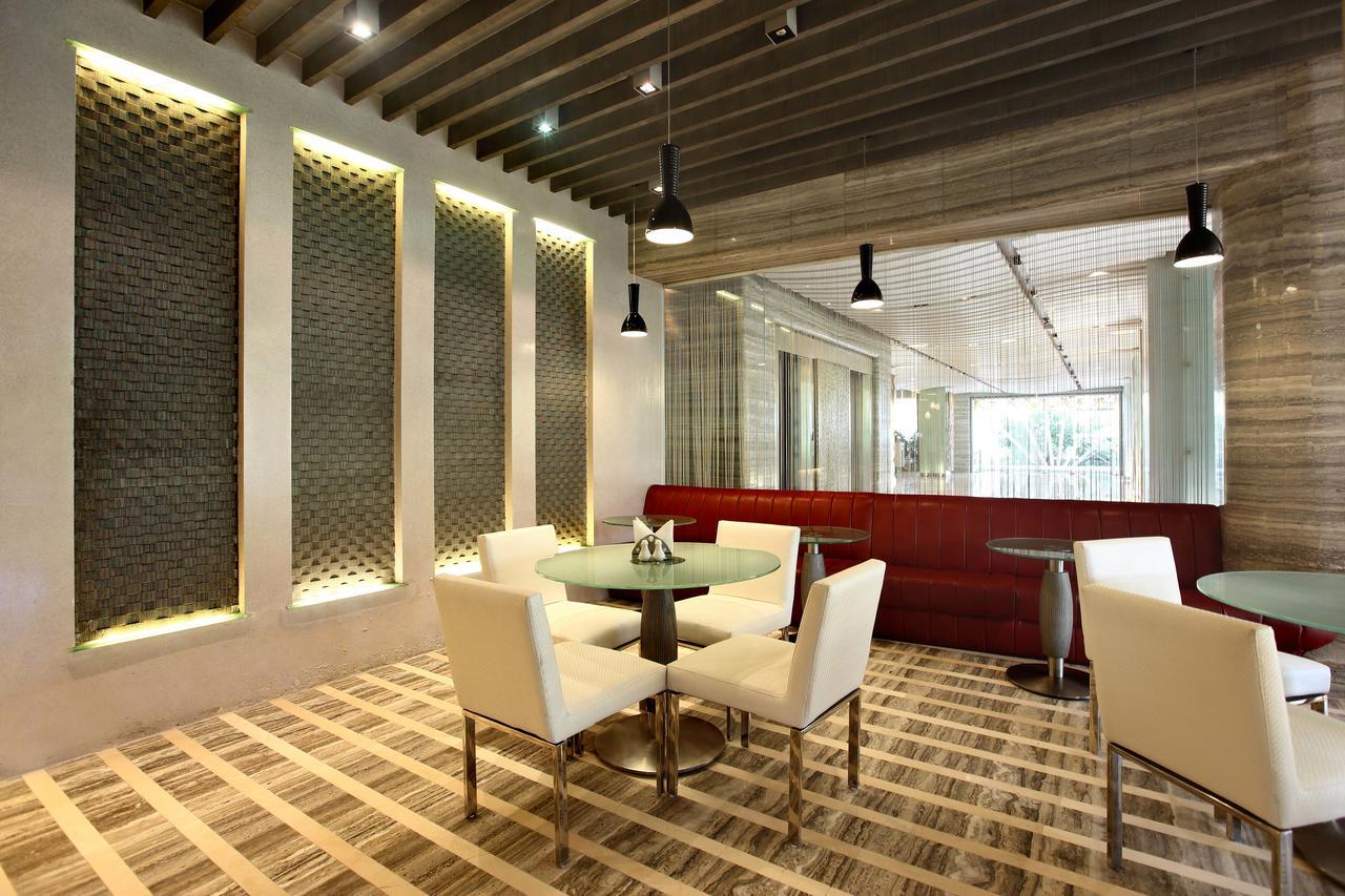 Mirage Hotel, International Airport Hotel 4*