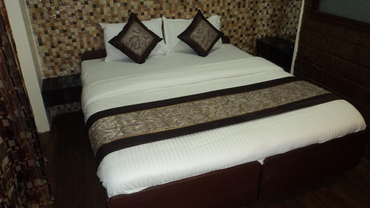 Benazeer Hotel Mumbai